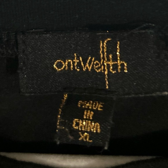 Strawberry shirt sz XL - Picture 1 of 3